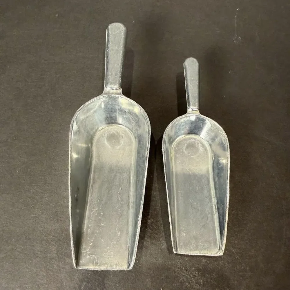 Set of 2 Vintage Metal Flat Bottom Kitchen Scoops, 5 and 6 Inches Long